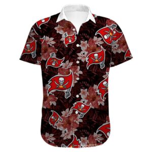 Tampa Bay Buccaneers Hawaiian Short Sleeve Shirt